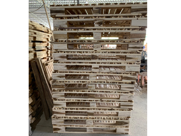 Wood pallet 11