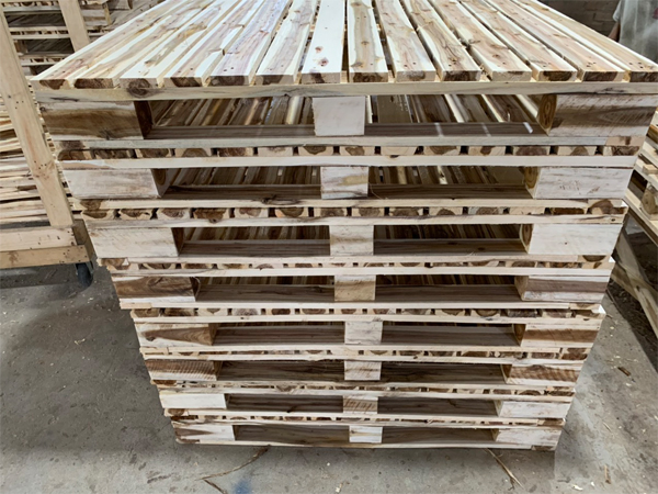 Wood pallet 13
